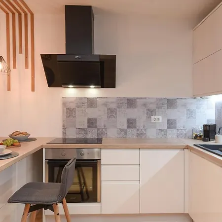 Apartman L&r Luxury Apartment- Free Parking
