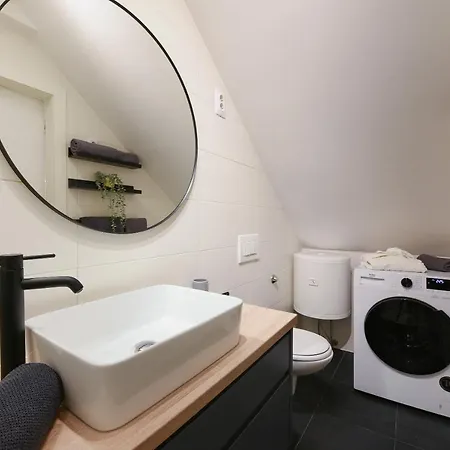 L&r Luxury Apartment- Free Parking Apartman