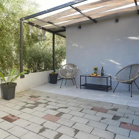 L&r Luxury Apartment- Free Parking * Ζαντάρ