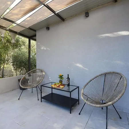 L&r Luxury Apartment- Free Parking Apartament Zadar