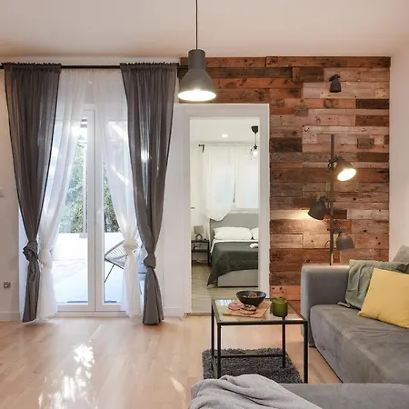 L&r Luxury Apartment- Free Parking 아파트 자다르