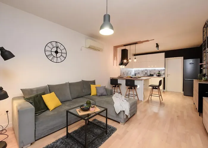 L&r Luxury Apartment- Free Parking Lägenhet *