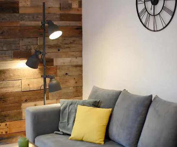 Lägenhet L&r Luxury Apartment- Free Parking