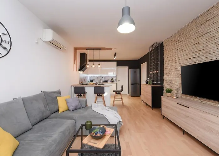 L&r Luxury Apartment- Free Parking Lägenhet